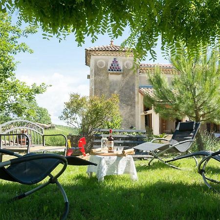 "Il Etait Une Soie..." Hotel Saint-Vincent-de-Barres Exterior photo